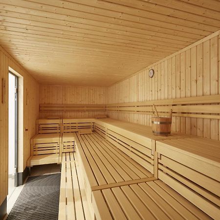 Reetland Am Meer - Premium Reetdachvilla Mit 3 Schlafzimmern, Sauna Und Kamin F23 Dranske Exterior photo